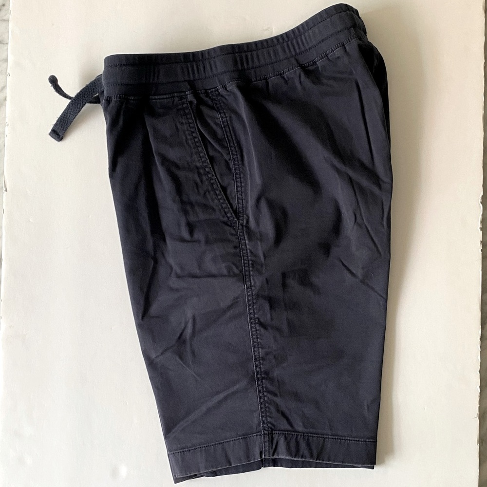 J.Crew crewcuts Boys Shorts in the color in Navy Blue size 14.